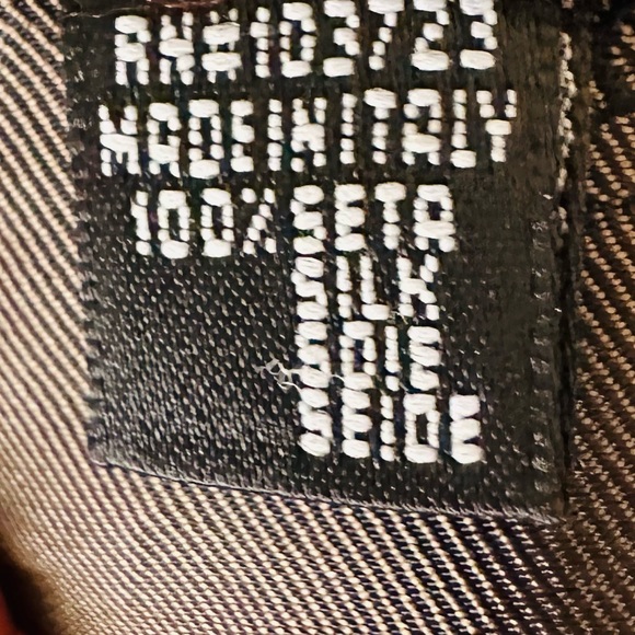 Giorgio Armani Neck Tie Brown geometric print Made in Italy 100% silk - Picture 7 of 8